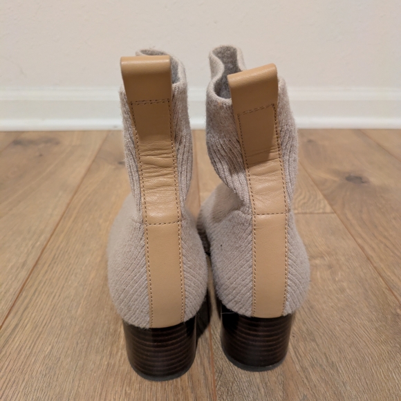 Everlane Ribbed Ankle Boots in Cream and Tan - Picture 4 of 6